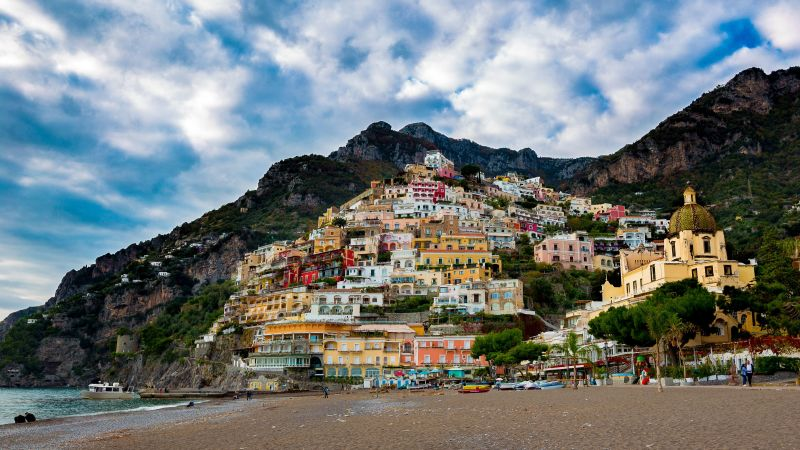 Amalfi Coast 5 and 7-Night Vacation Packages | Great Value VacationsPhoto: Positano, Italy (about an hour south of Naples) | By Khachik Simonian, Unsplash
